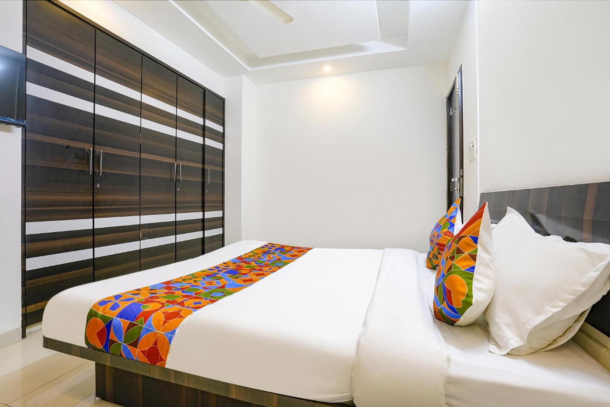 Fabhotel Shree Balaji Apartment Mumbai Exteriör bild