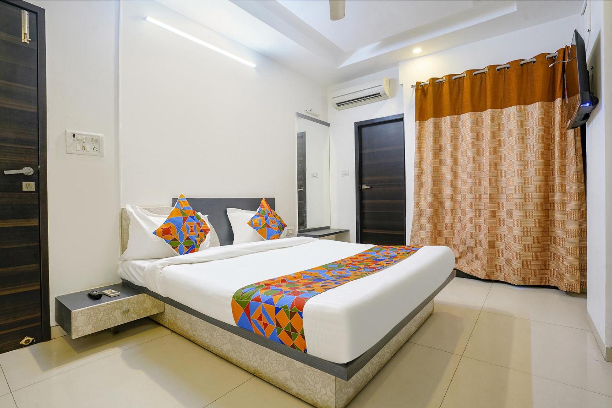Fabhotel Shree Balaji Apartment Mumbai Exteriör bild