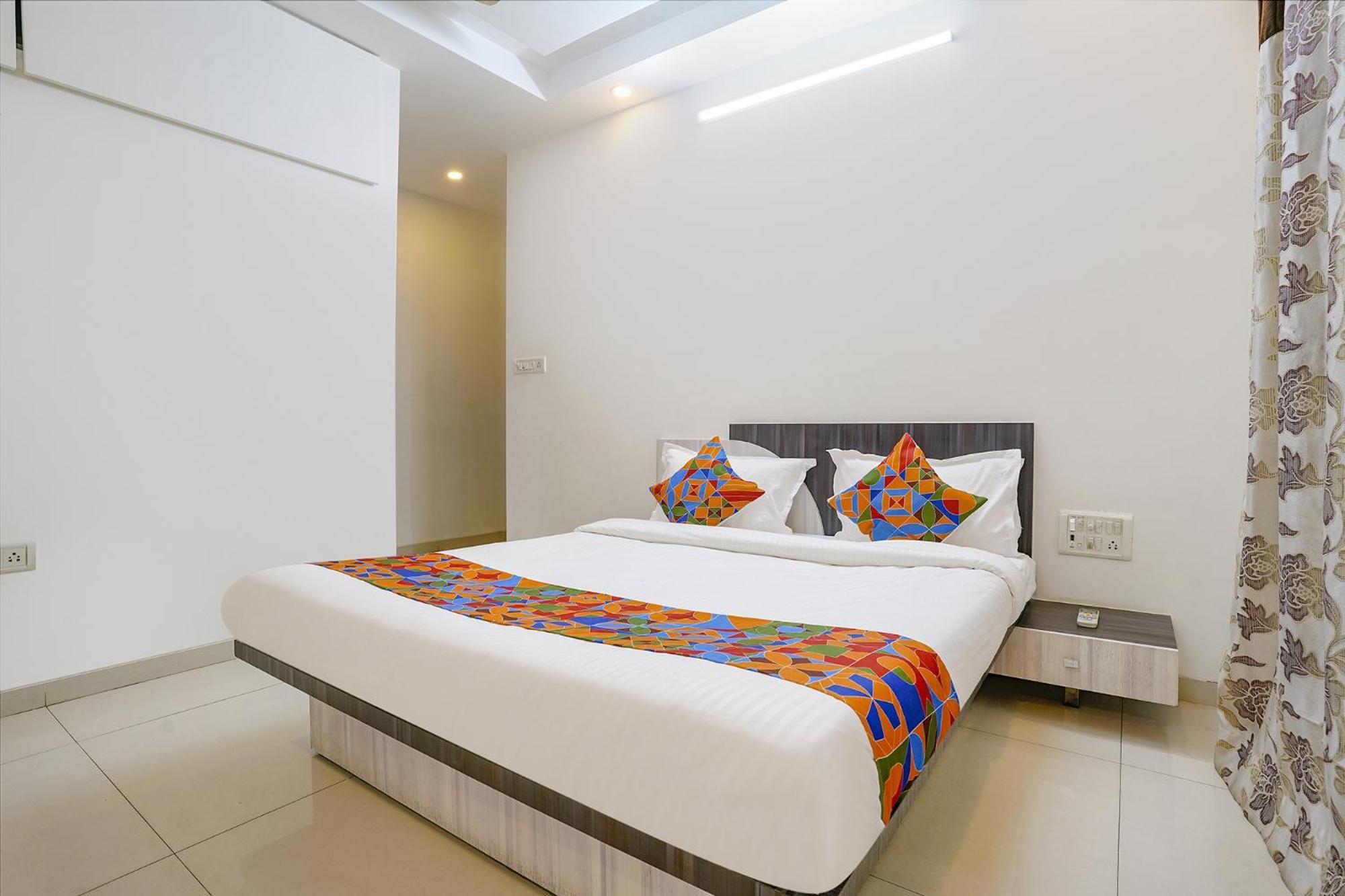 Fabhotel Shree Balaji Apartment Mumbai Exteriör bild