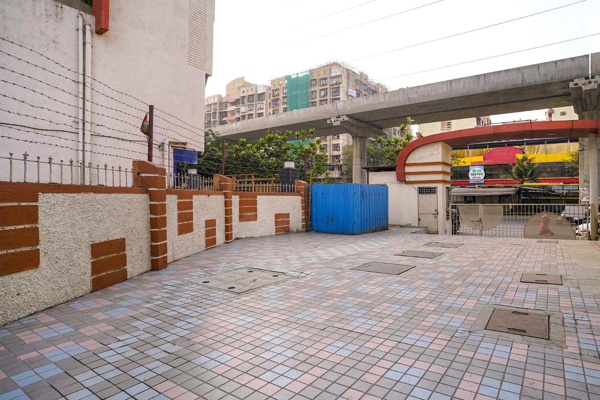 Fabhotel Shree Balaji Apartment Mumbai Exteriör bild